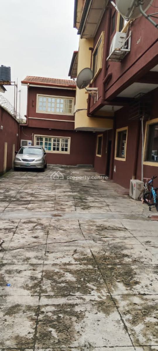 Newly Renovated 3 Bedroom Apartment, Adeniyi Jones, Adeniyi Jones, Ikeja, Lagos, Flat / Apartment for Rent