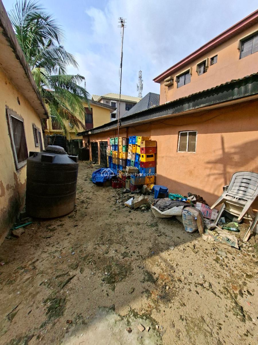 Demolishable Property Suitable for Commercial Use, Marcity Bustop, Ago Palace, Isolo, Lagos, Mixed-use Land for Sale