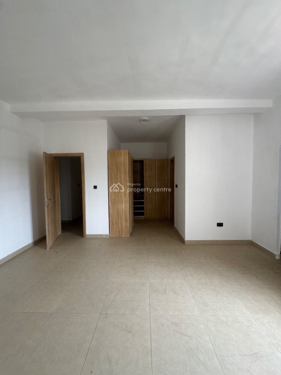 3 Bedroom Apartment, Mobile Road, Ilaje, Ajah, Lagos, Flat / Apartment for Rent
