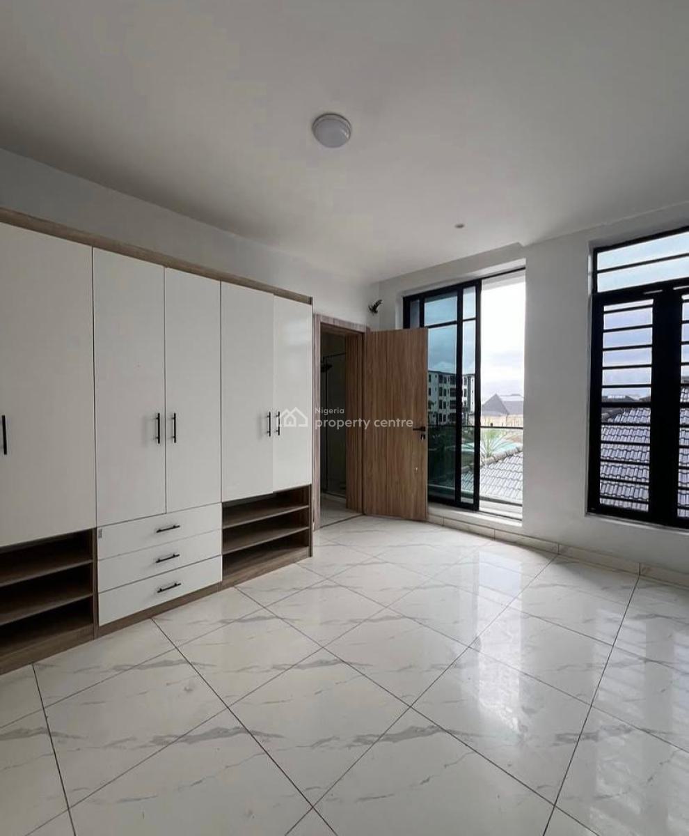 2 Bedroom Apartment   Location: Ikate, Lekki, Lekki, Lekki, Lagos, Flat / Apartment for Rent