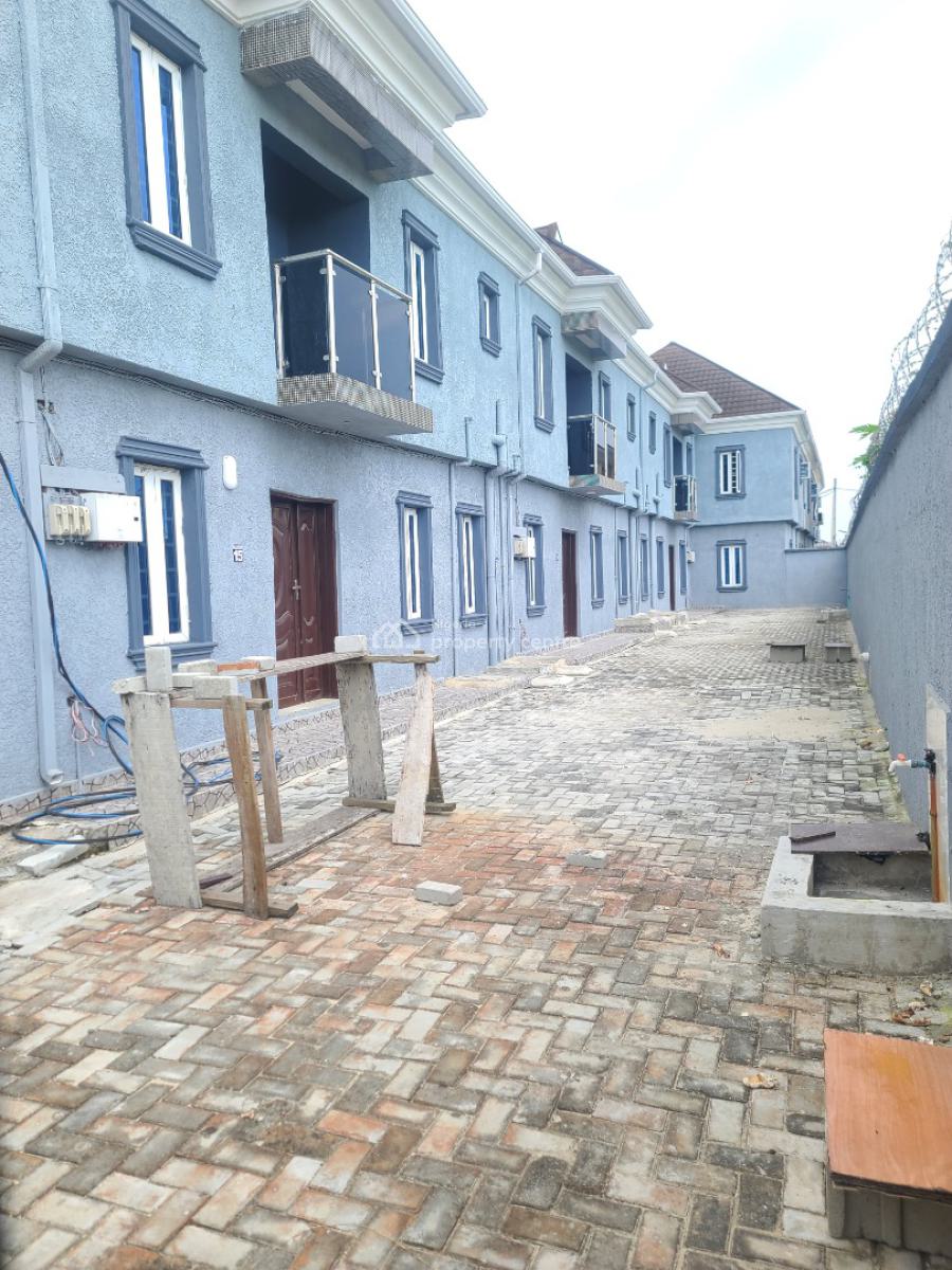 4bedroom Terrace Duplex with Prepaid Meter, Lakowe Golf Area, Ibeju Lekki, Lagos, Terraced Duplex for Rent
