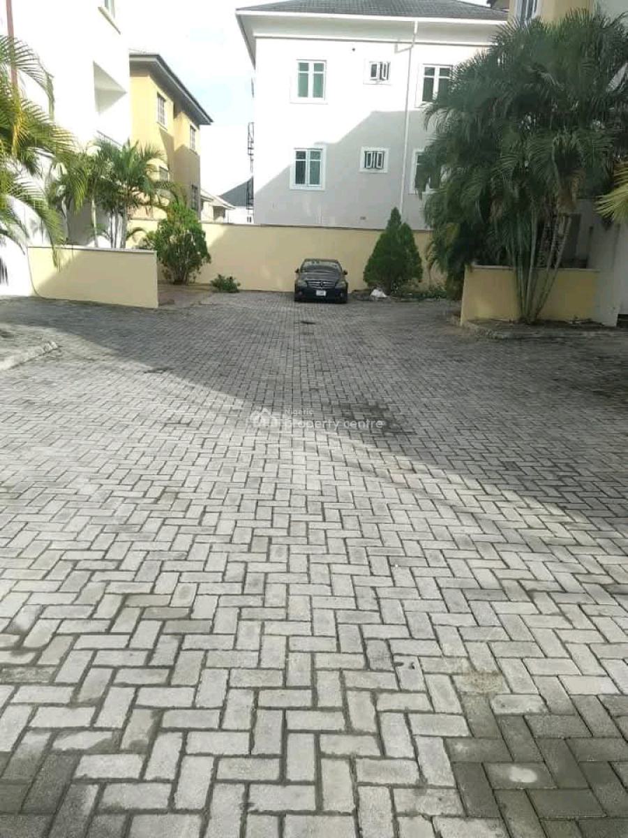 Neat and Well Maintained 4 Bedroom Terraced, Ikota Villa, Lekki Expressway, Lekki, Lagos, Terraced Duplex for Rent