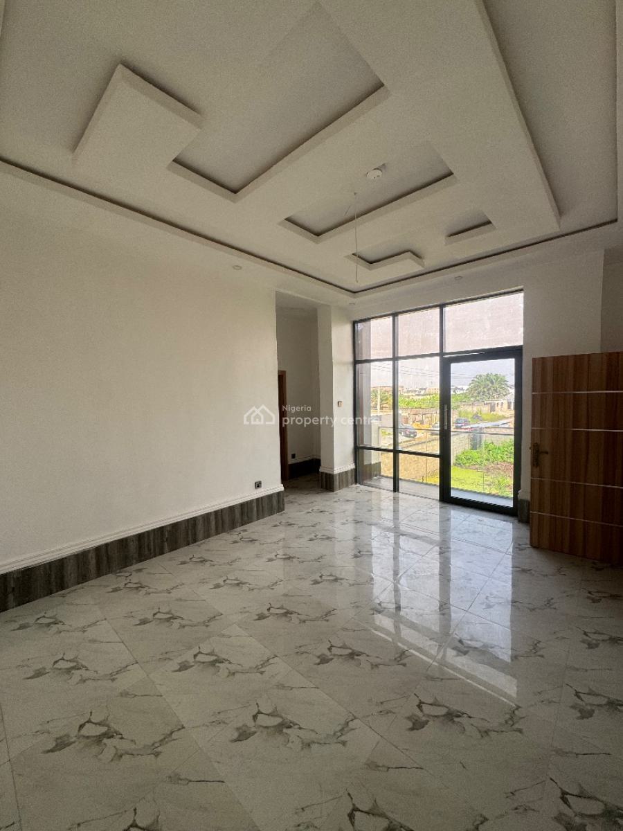 1 Bedroom Apartment, Mobile Road, Ilaje, Ajah, Lagos, Mini Flat (room and Parlour) for Rent