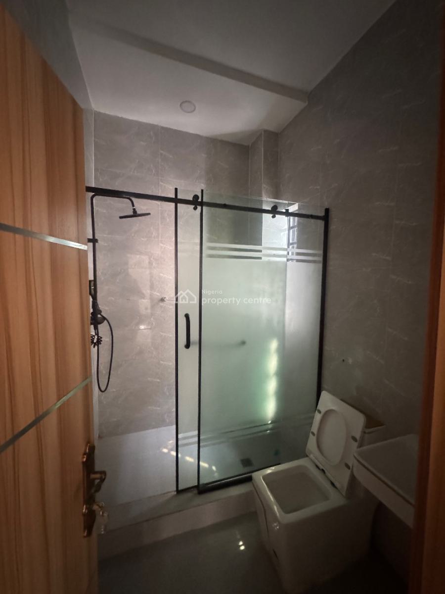 1 Bedroom Apartment, Mobile Road, Ilaje, Ajah, Lagos, Mini Flat (room and Parlour) for Rent