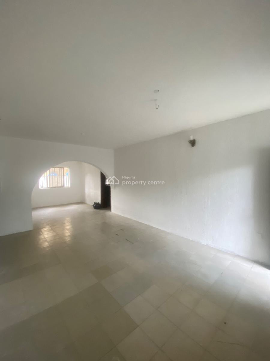 Spacious and Standard 3bedroom Apartment, Thomas Estate Close to The Express, Ajah, Lagos, Flat / Apartment for Rent
