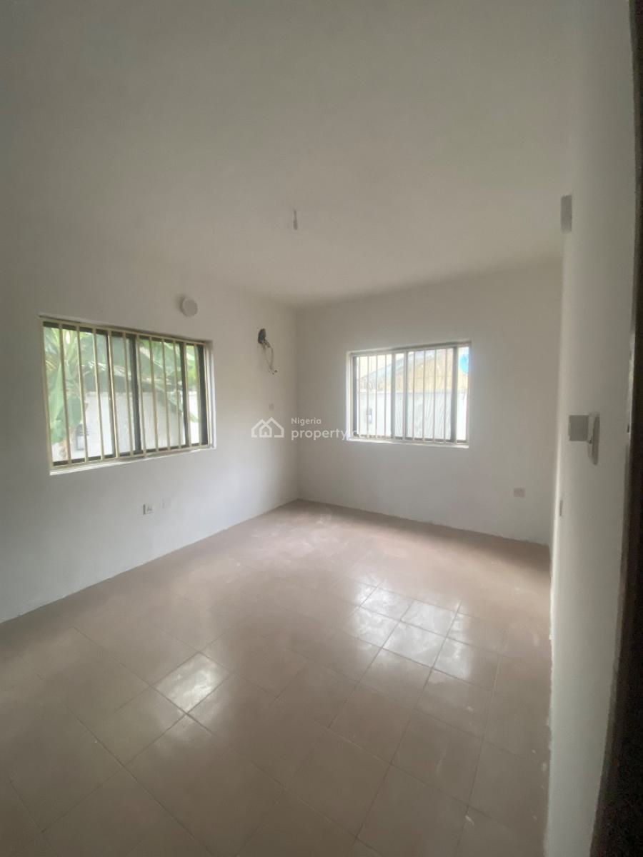Spacious and Standard 3bedroom Apartment, Thomas Estate Close to The Express, Ajah, Lagos, Flat / Apartment for Rent