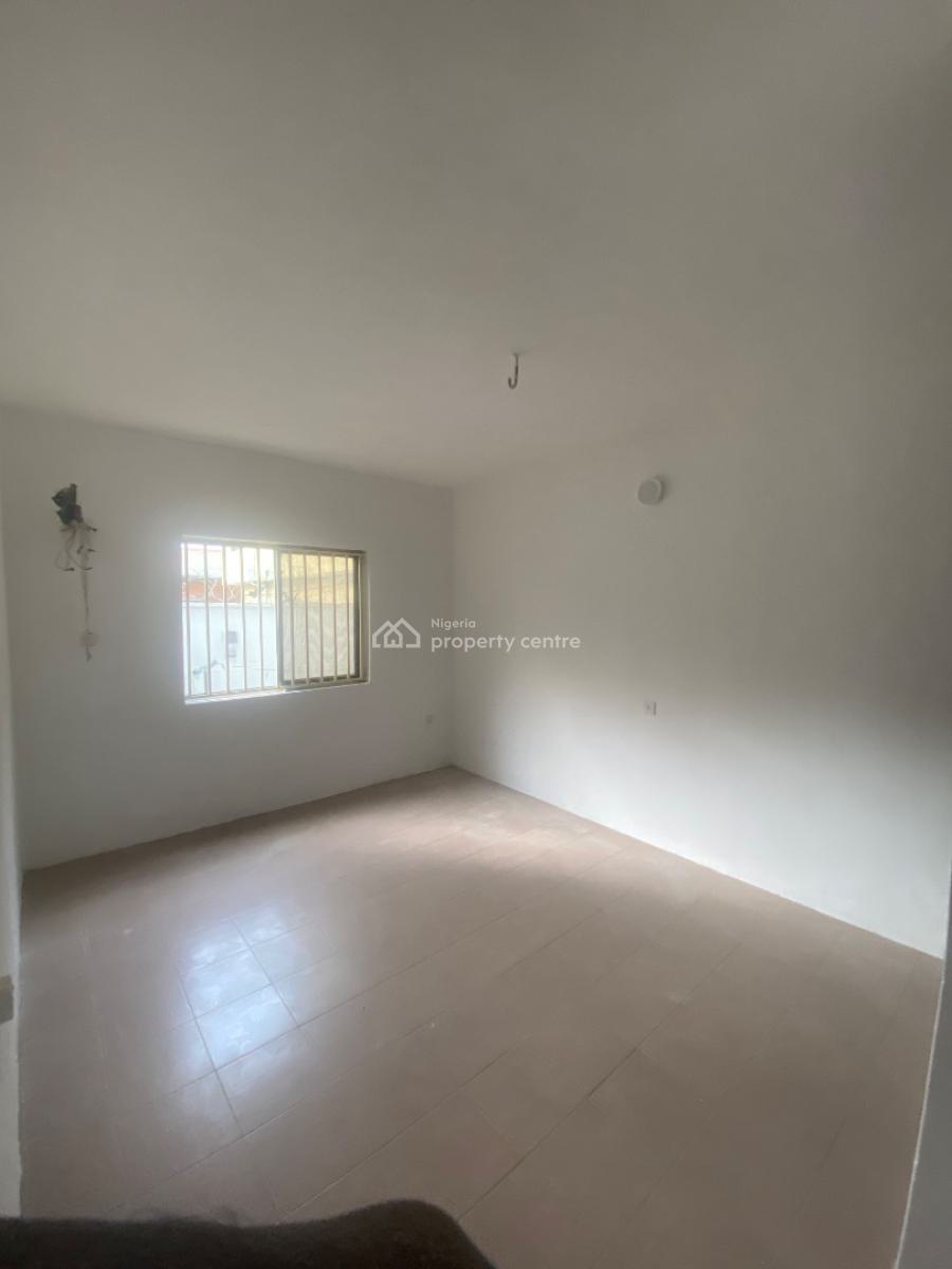 Spacious and Standard 3bedroom Apartment, Thomas Estate Close to The Express, Ajah, Lagos, Flat / Apartment for Rent