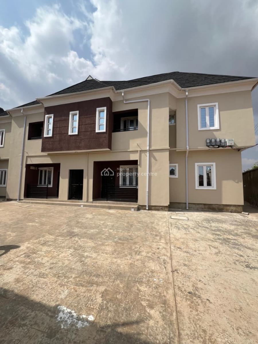 2-bedroom Apartment Available at Ire Akari, Akala Express, Ire Akari, Akala Express, Challenge, Ibadan, Oyo, Terraced Duplex for Rent