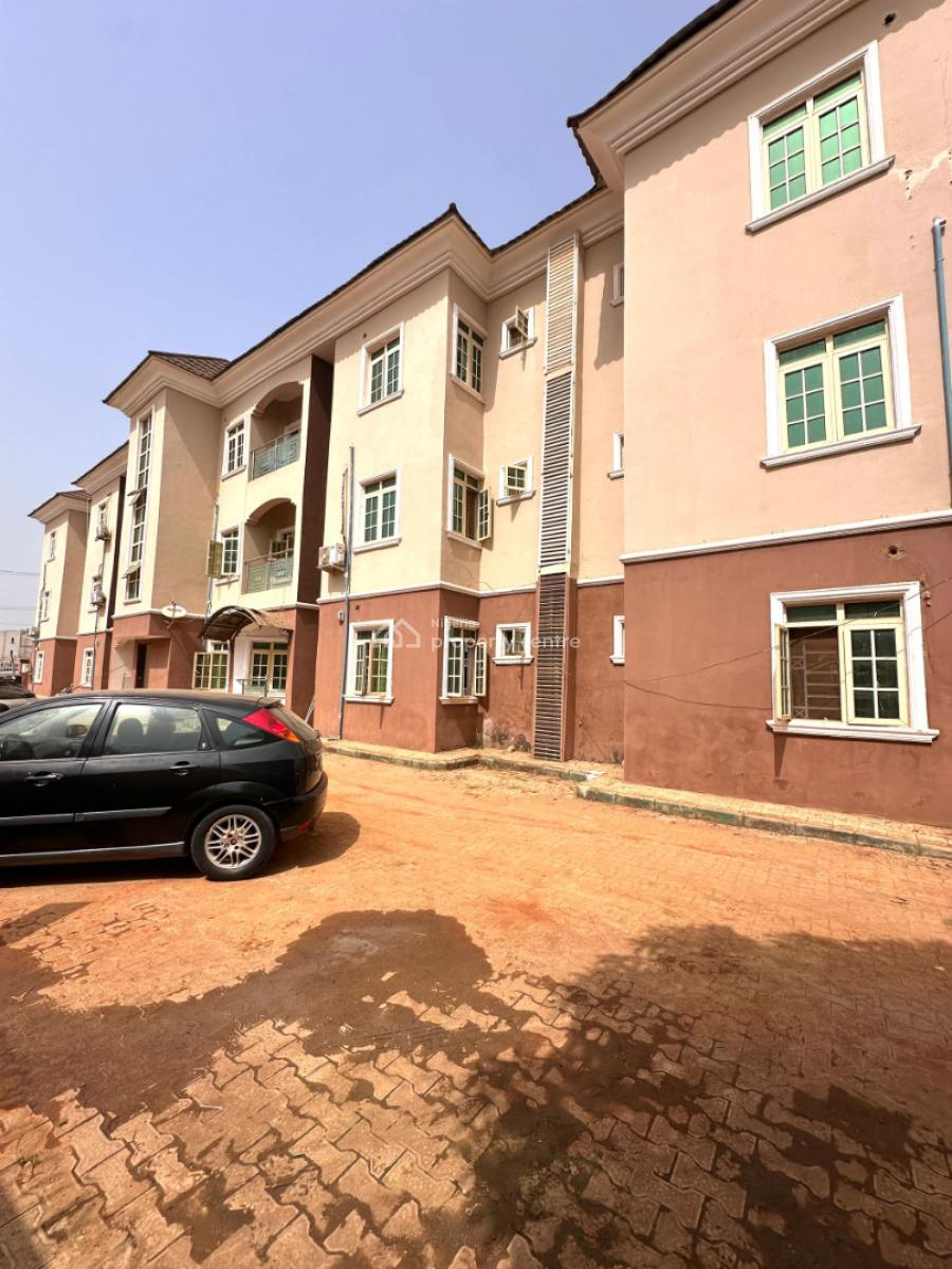 Well Finished 3bedroom Flat, Katampe Main, Katampe, Abuja, Flat / Apartment for Rent