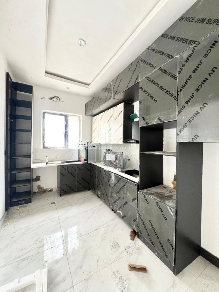 Offplan 2bedroom Apartment with Pool and Elevator in a Secure Estate, Victoria Island (vi), Lagos, Flat / Apartment for Sale