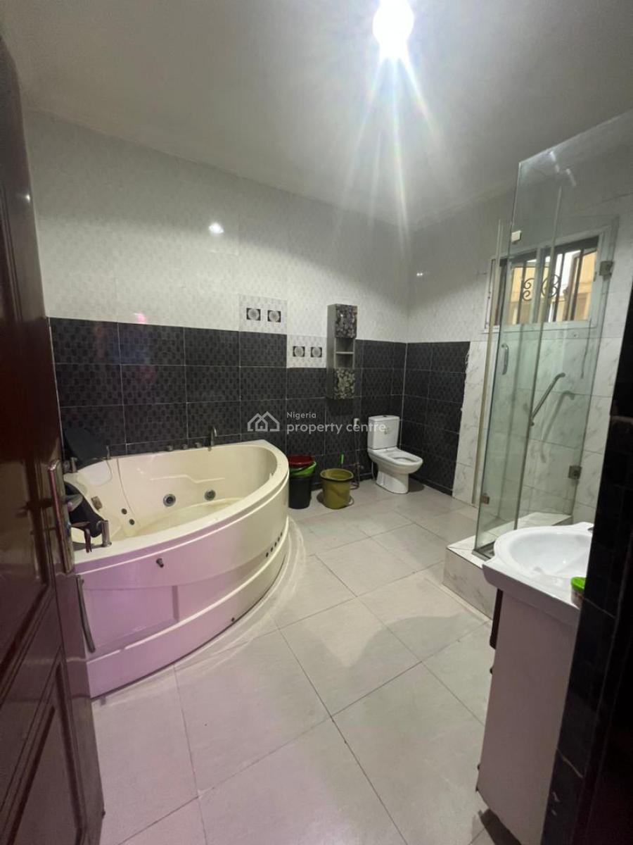 a Spacious Cute Luxury Short Stay Studio Apartment  Available Today, Bera Estate,chevron Drive 🔰, Lekki, Lagos, Self Contain (single Rooms) Short Let