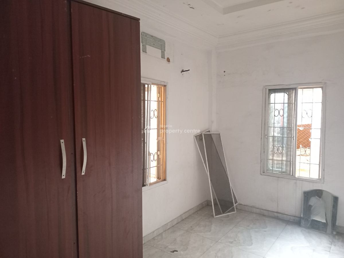 Obama  2bd Flat, Adekunle By Third Mainland Bridge Lsdp Estate, Yaba, Lagos, Flat / Apartment for Rent