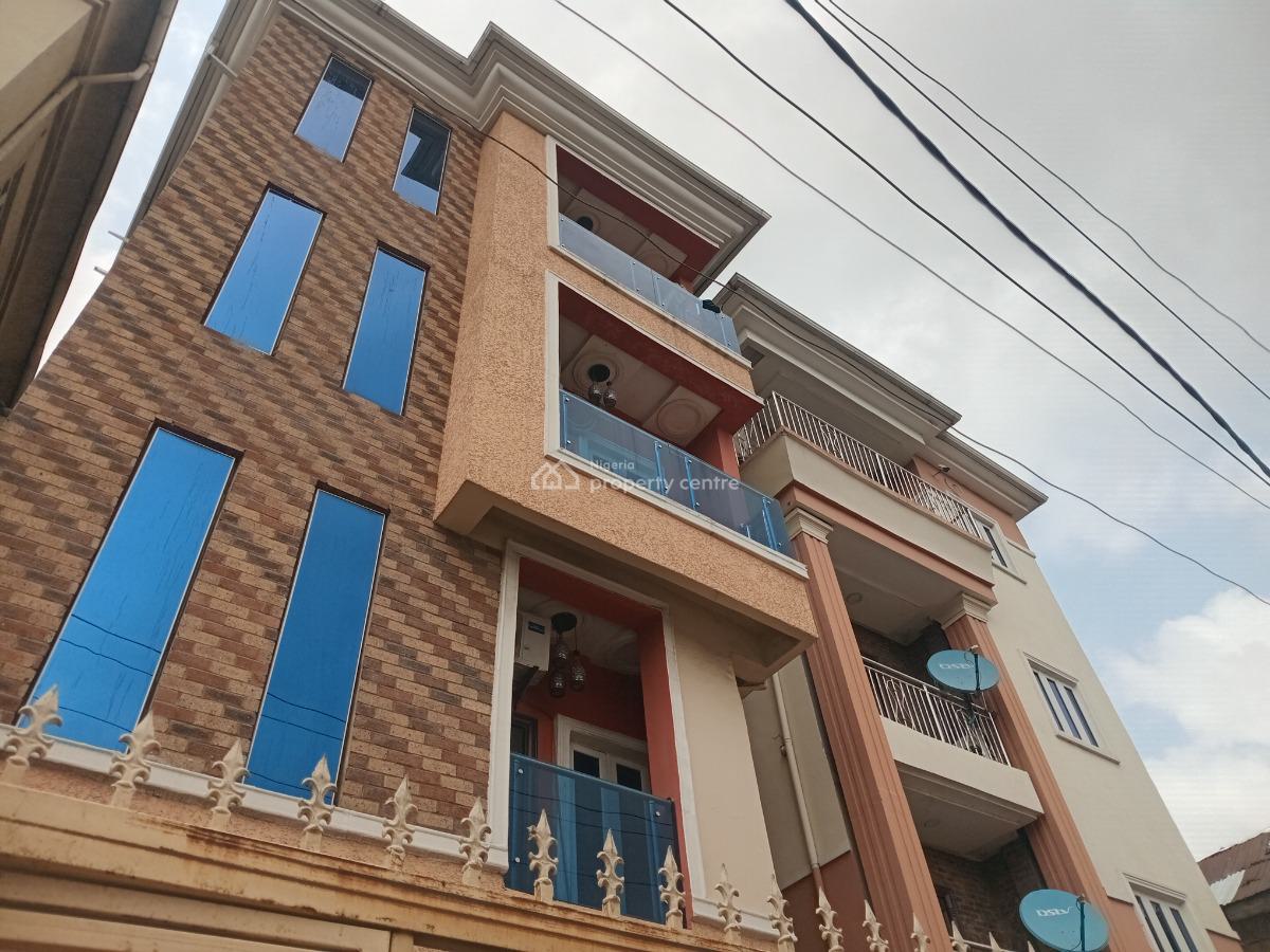 Obama  2 Bedroom Flat, By Third Mainland Bridge, Lsdp Estate, Adekunle, Yaba, Lagos, Flat / Apartment for Rent