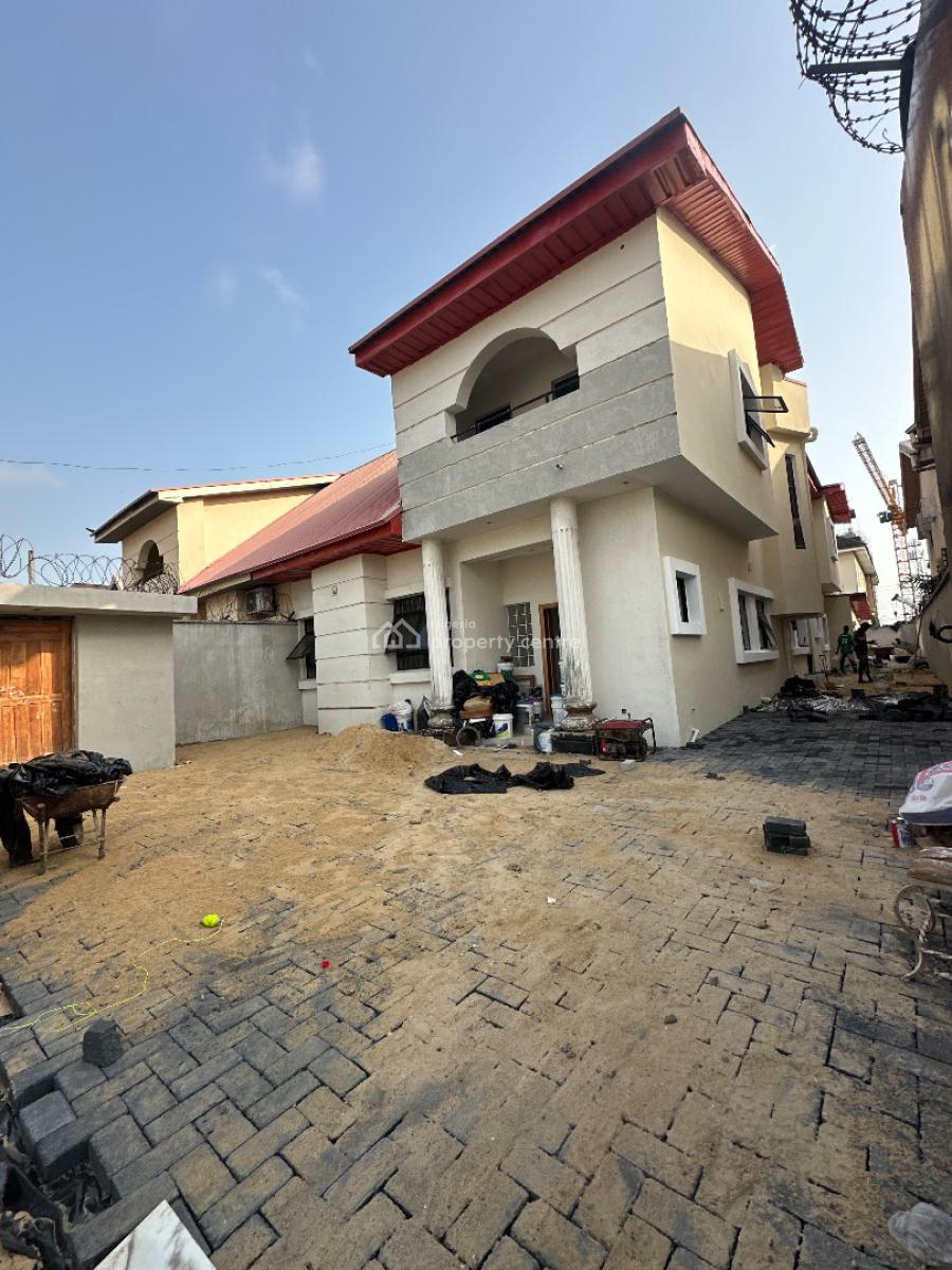 5bedrooms Semi Detached Duplex with Bq, Lekki Phase 1, Lekki, Lagos, Semi-detached Duplex for Rent