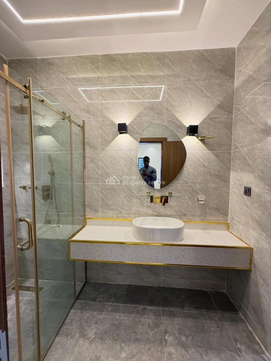 Luxurious 3 Bedroom Spacious and Serviced Apartment,2 Living Rooms,bq, Wuye, Abuja, Flat / Apartment for Rent