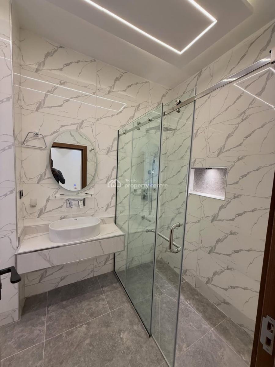 Luxurious 3 Bedroom Spacious and Serviced Apartment,2 Living Rooms,bq, Wuye, Abuja, Flat / Apartment for Rent