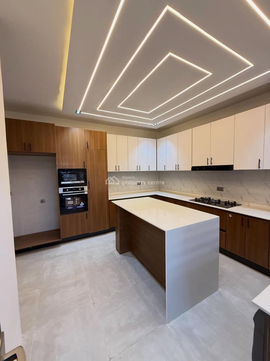 Luxurious 3 Bedroom Spacious and Serviced Apartment,2 Living Rooms,bq, Wuye, Abuja, Flat / Apartment for Rent