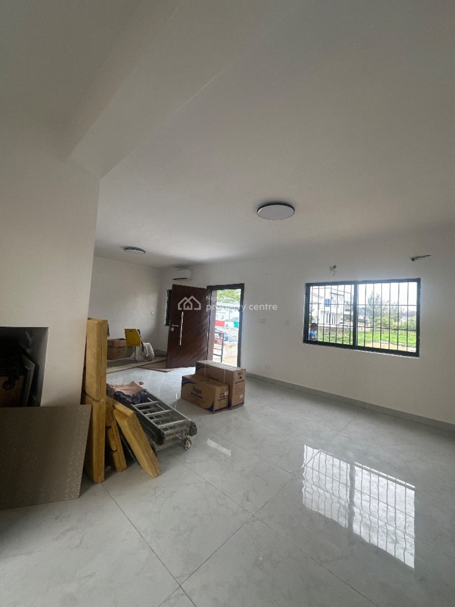 3bedrooms Semi Detached Duplex Available, Orchid Road, Lekki, Lagos, Semi-detached Duplex for Rent