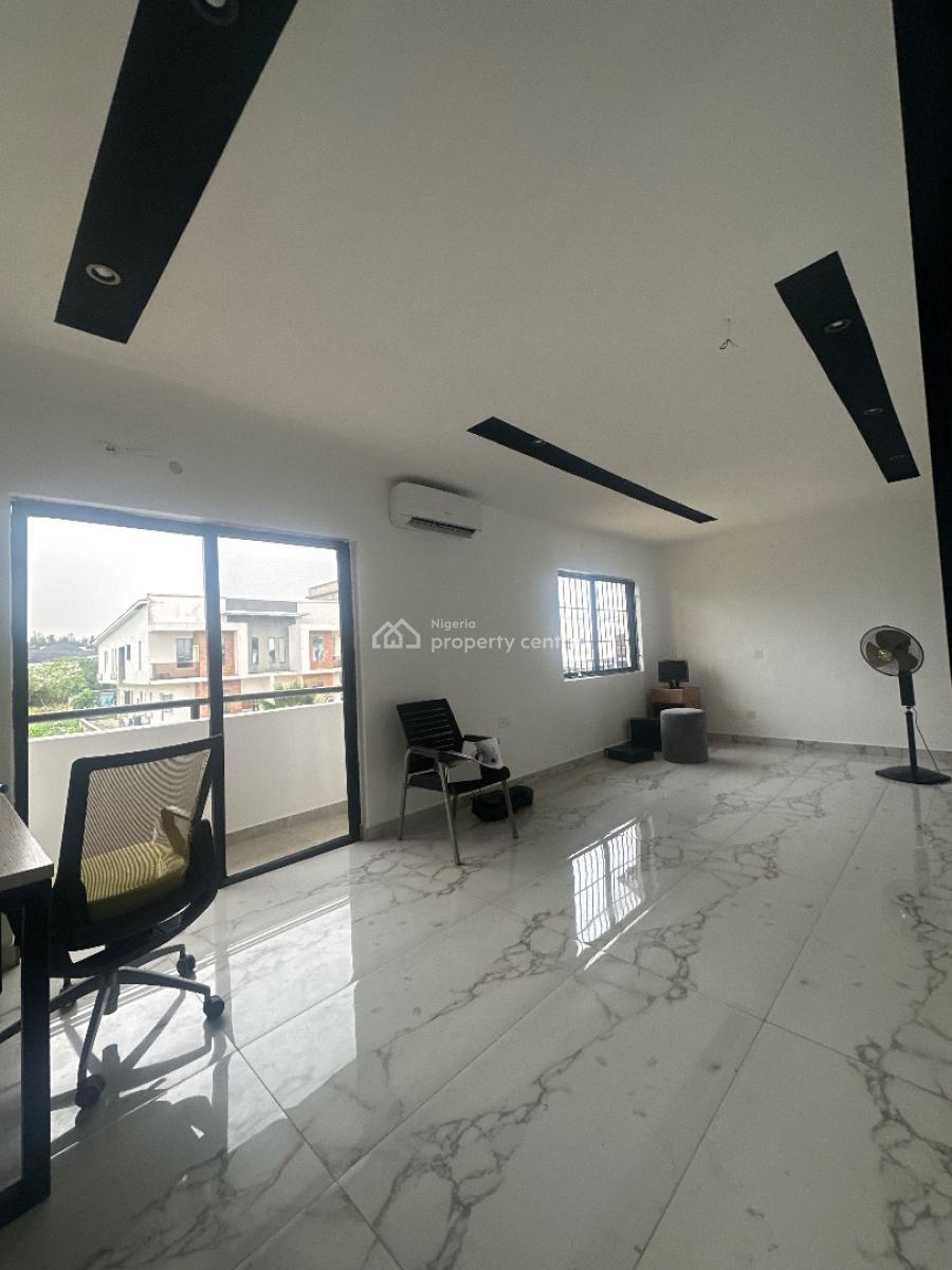 3bedrooms Semi Detached Duplex Available, Orchid Road, Lekki, Lagos, Semi-detached Duplex for Rent