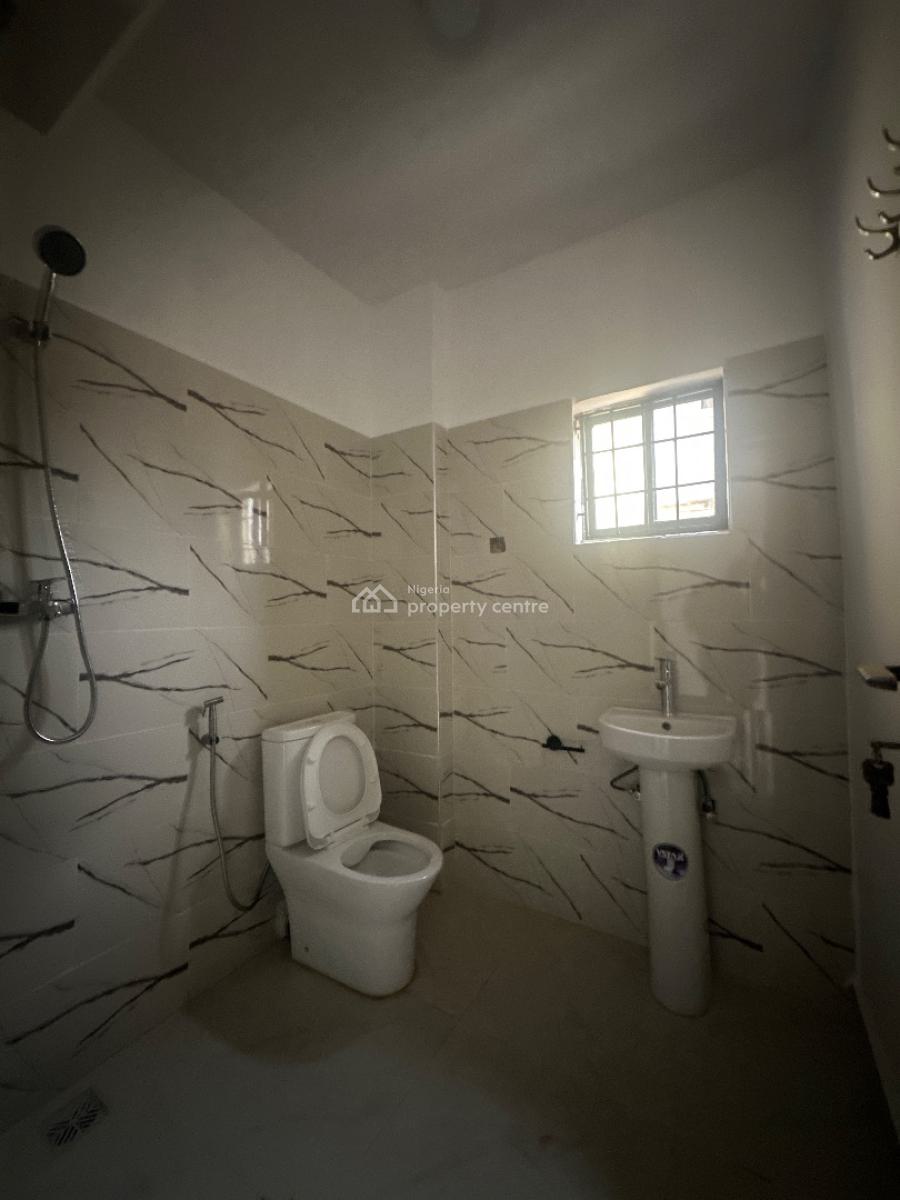 3bedrooms Semi Detached Duplex Available, Orchid Road, Lekki, Lagos, Semi-detached Duplex for Rent