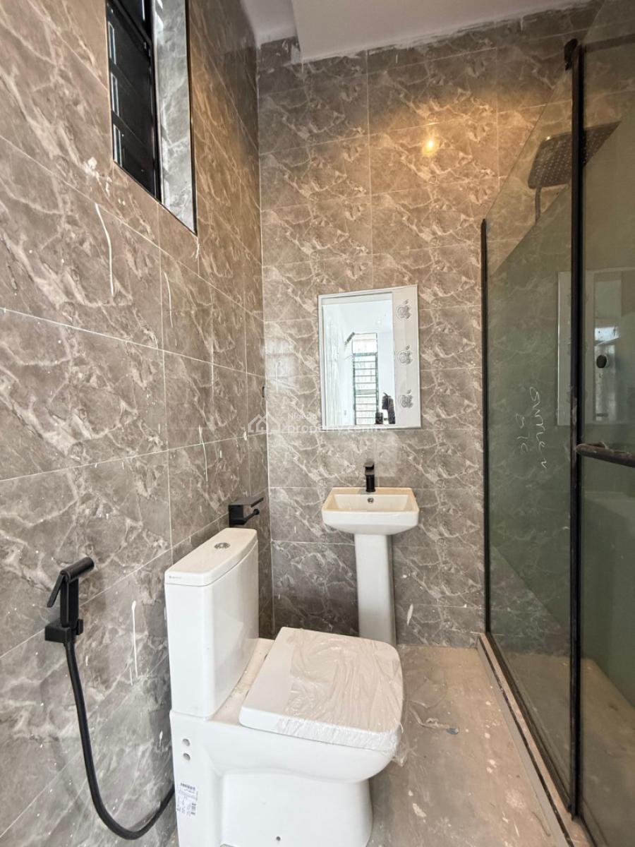 2 Bedroom Flat, Ologolo, Lekki, Lagos, Flat / Apartment for Sale