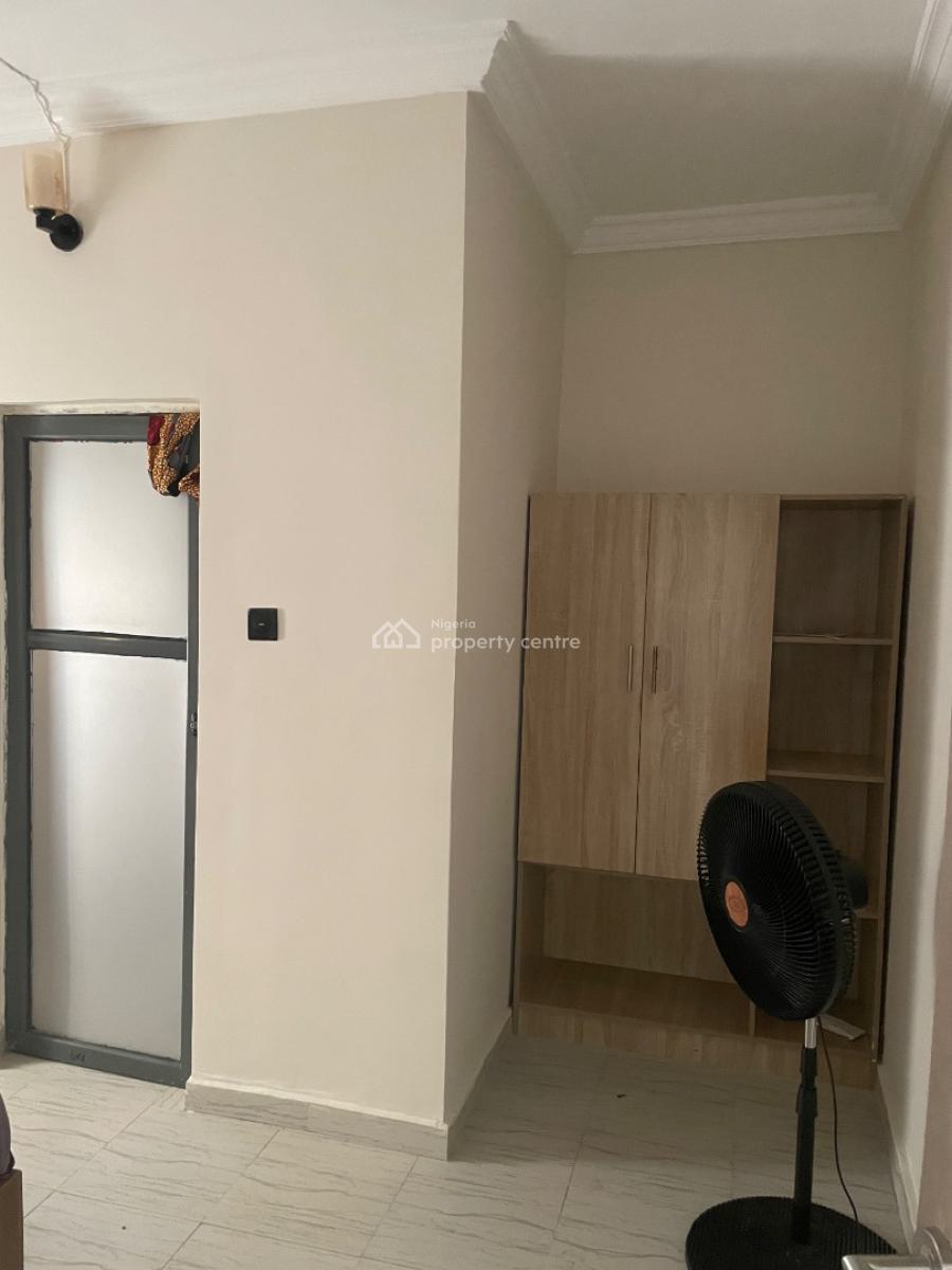 2bedroom Shot Let Apartment En-suite with Visitor Toilet, Off Kilo, Surulere, Lagos, Flat / Apartment Short Let