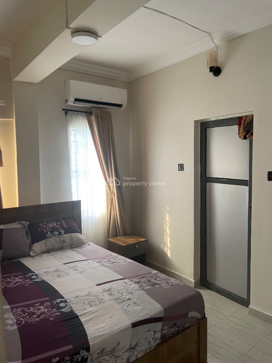 2bedroom Shot Let Apartment En-suite with Visitor Toilet, Off Kilo, Surulere, Lagos, Flat / Apartment Short Let