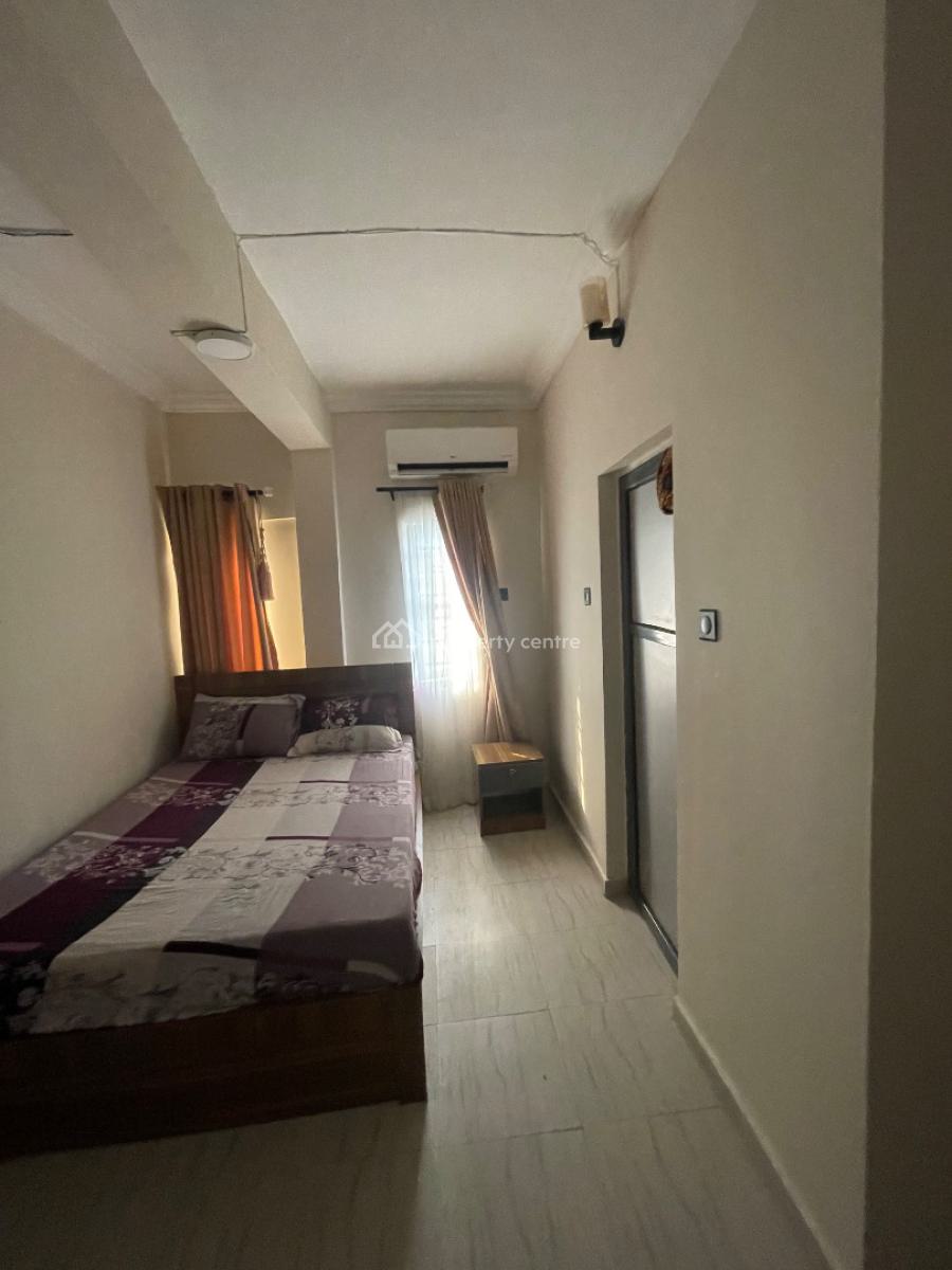 2bedroom Shot Let Apartment En-suite with Visitor Toilet, Off Kilo, Surulere, Lagos, Flat / Apartment Short Let