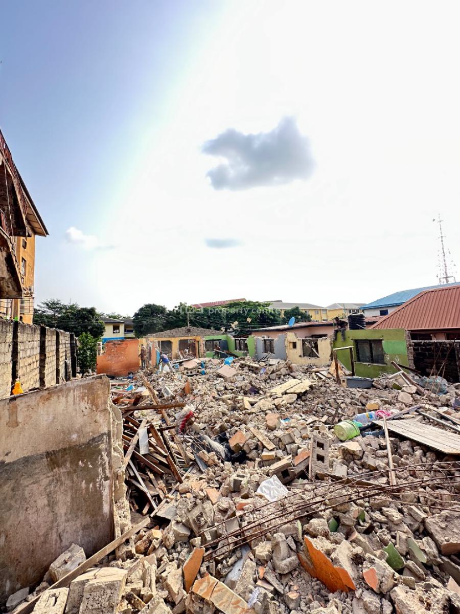 The Future of Mainland Luxury Living, Less Than 5 Mins to Unilag, Akoka, Yaba, Lagos, Block of Flats for Sale