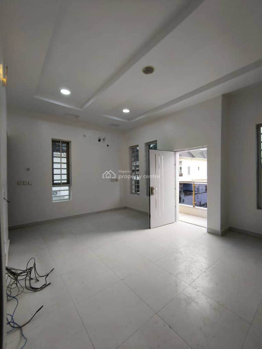 Luxury Spacious Well Remodeled Modern Type Beautiful 5 Bedroom Fully D, Chevron, Lekki Lagos, Lekki, Lagos, Detached Duplex for Rent