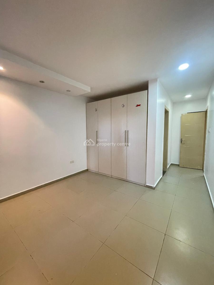 Beautiful 2 Bedroom Apartment in Prime Location, Osapa London, Lekki, Lagos, Block of Flats for Sale