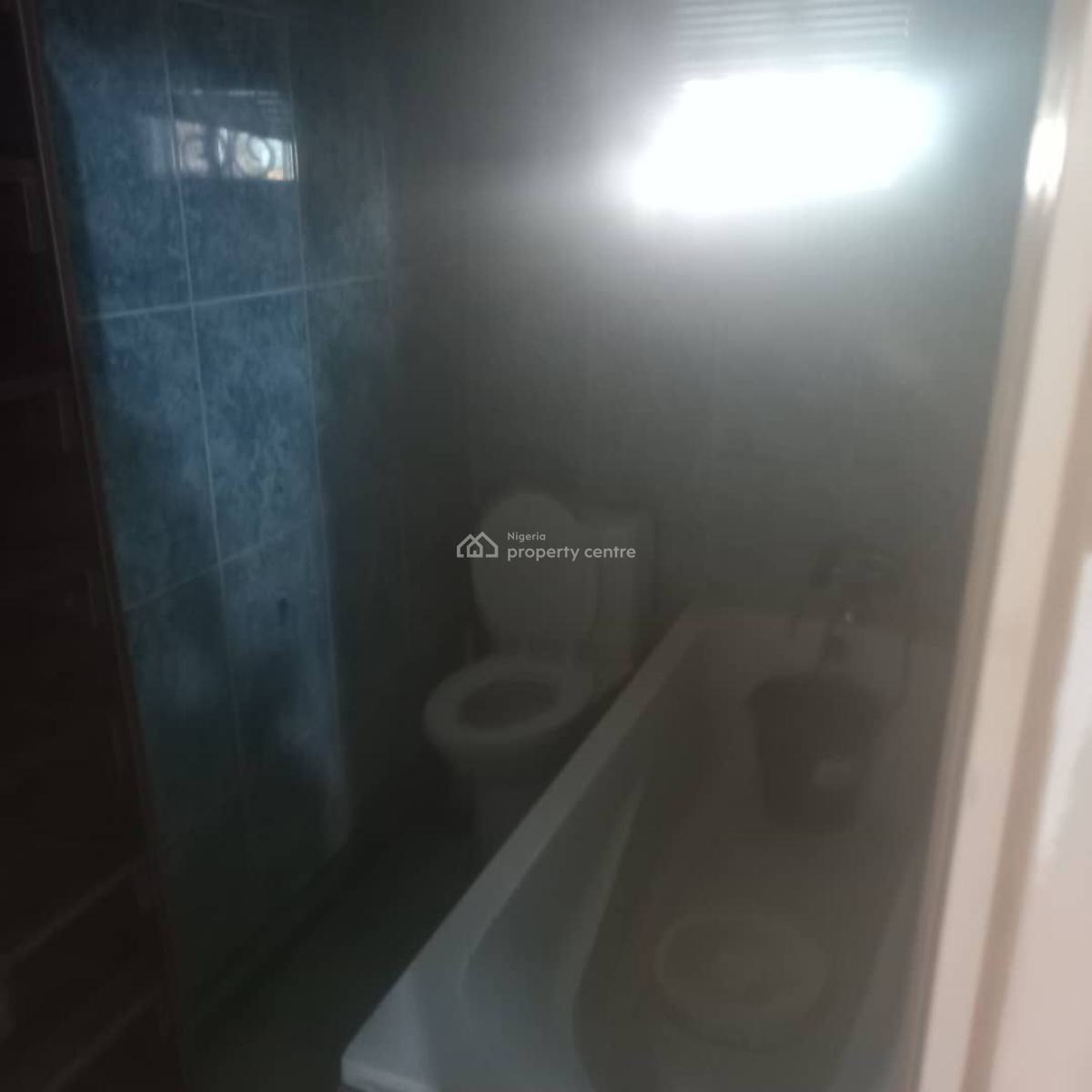 Spacious Well Maintained Roomself Con, Off Admiralty Road, Lekki, Lagos, Self Contain (single Rooms) for Rent
