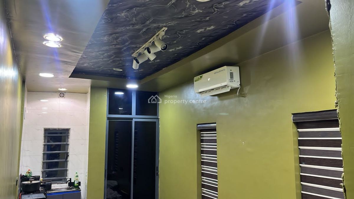Lovely Studio Apartment, Off Morocco Road, Shomolu, Yaba, Lagos, Self Contain (single Rooms) for Rent