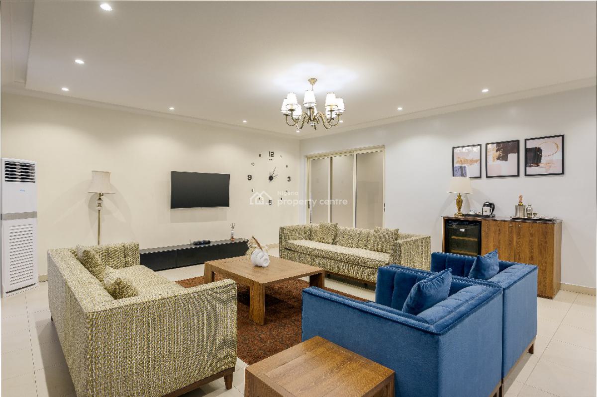 a Fully Furnished 3 Bedroom Apartment with Swimming Pool, Gym, Off Karimu Kotun Street. Victoria Island, Victoria Island (vi), Lagos, Flat / Apartment Short Let