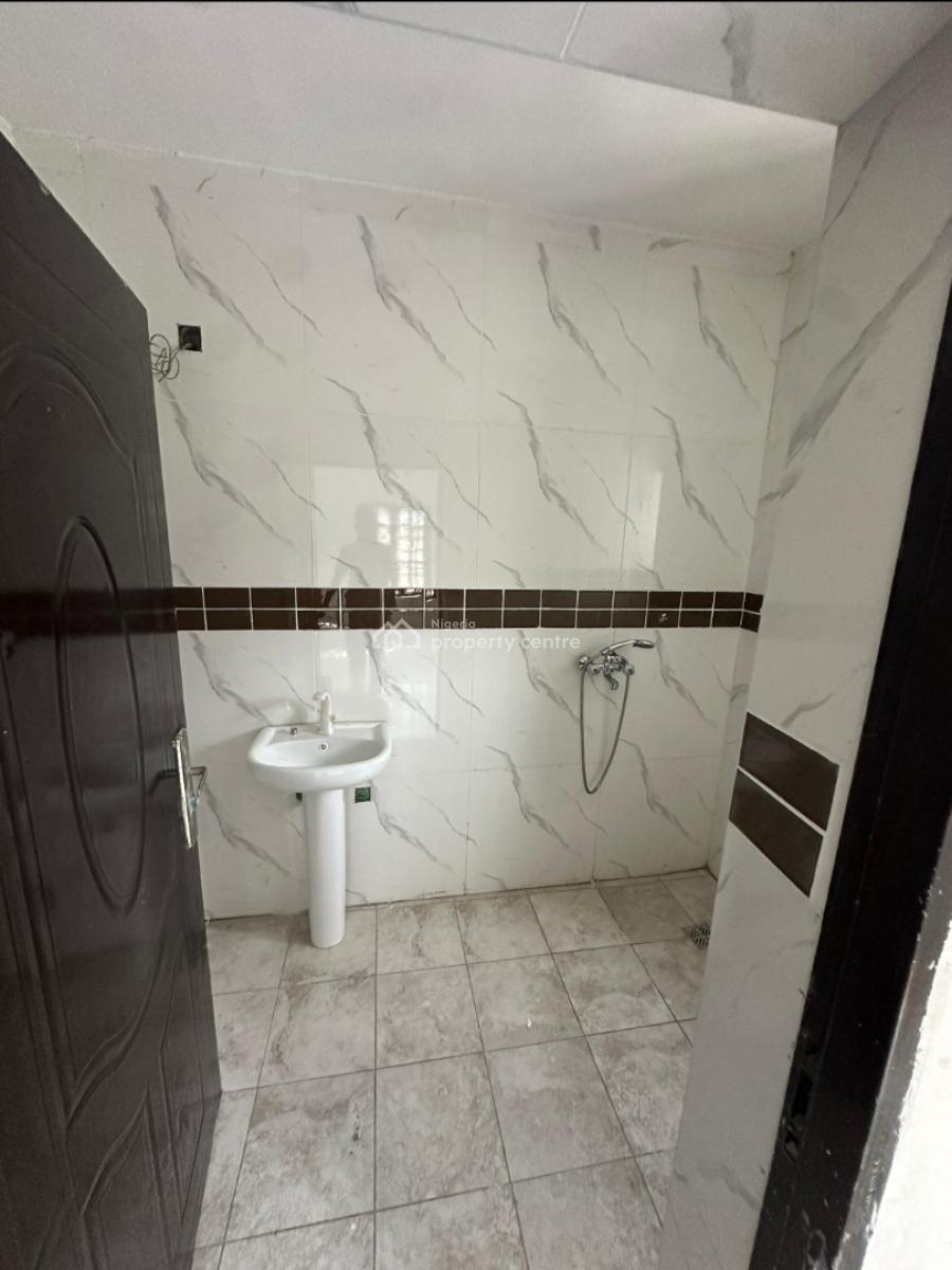 3bedroom Flat, Ikota, Lekki, Lagos, Flat / Apartment for Rent