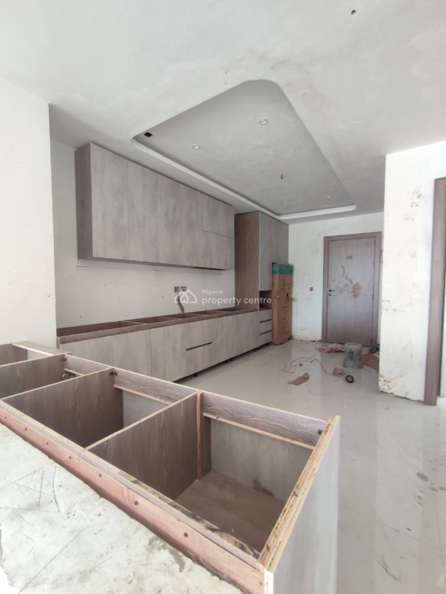 3bedrooms Flat with Bq, Lekki Phase 1, Lekki, Lagos, Flat / Apartment for Sale
