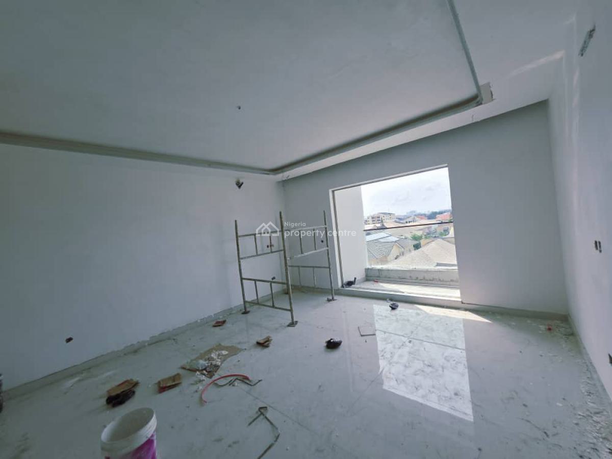 3bedrooms Flat with Bq, Lekki Phase 1, Lekki, Lagos, Flat / Apartment for Sale