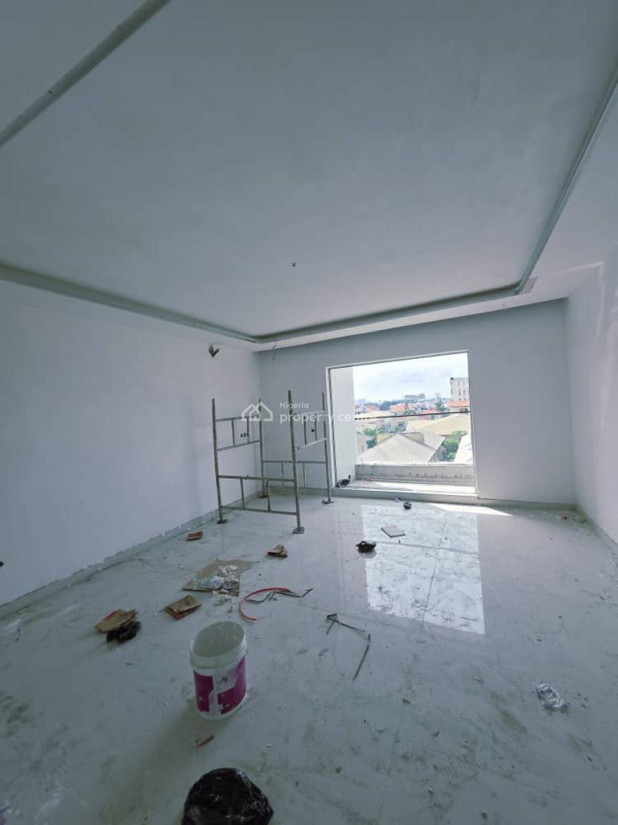 3bedrooms Flat with Bq, Lekki Phase 1, Lekki, Lagos, Flat / Apartment for Sale