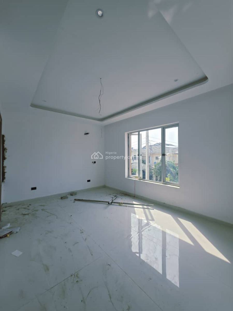 3bedrooms Flat with Bq, Lekki Phase 1, Lekki, Lagos, Flat / Apartment for Sale