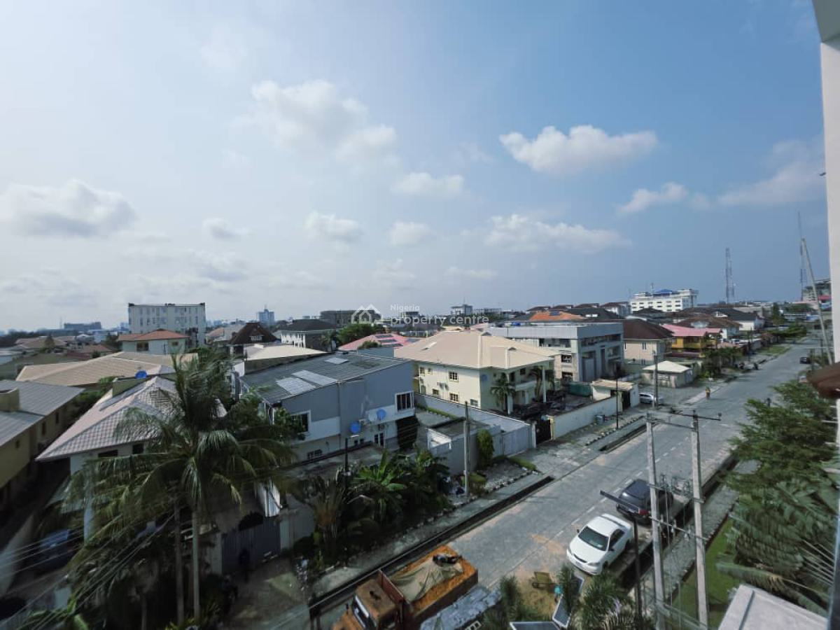 3bedrooms Flat with Bq, Lekki Phase 1, Lekki, Lagos, Flat / Apartment for Sale