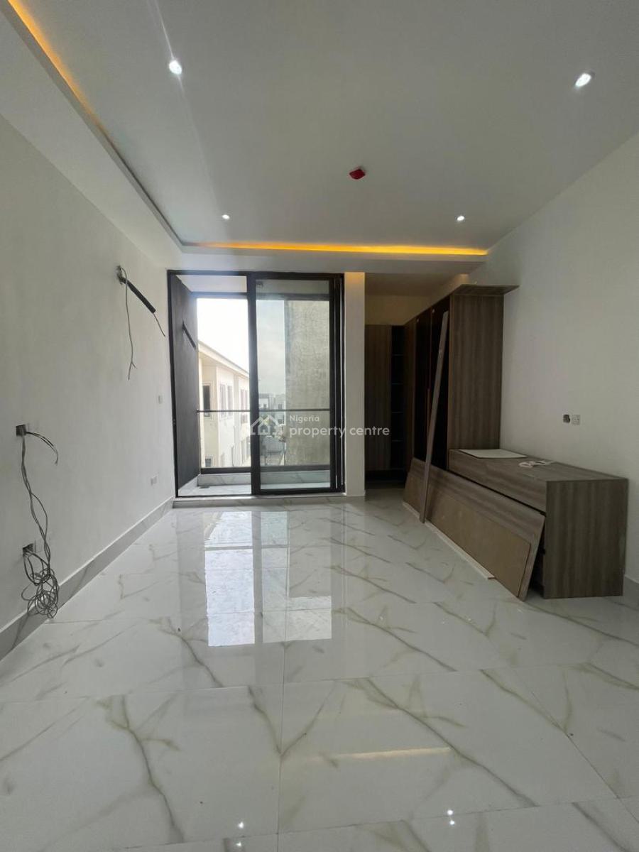 Luxury 3 Bedroom Apartment with Bq, Lekki Phase 1, Lekki, Lagos, Flat / Apartment for Rent