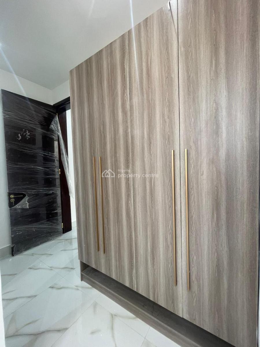 Luxury 3 Bedroom Apartment with Bq, Lekki Phase 1, Lekki, Lagos, Flat / Apartment for Rent