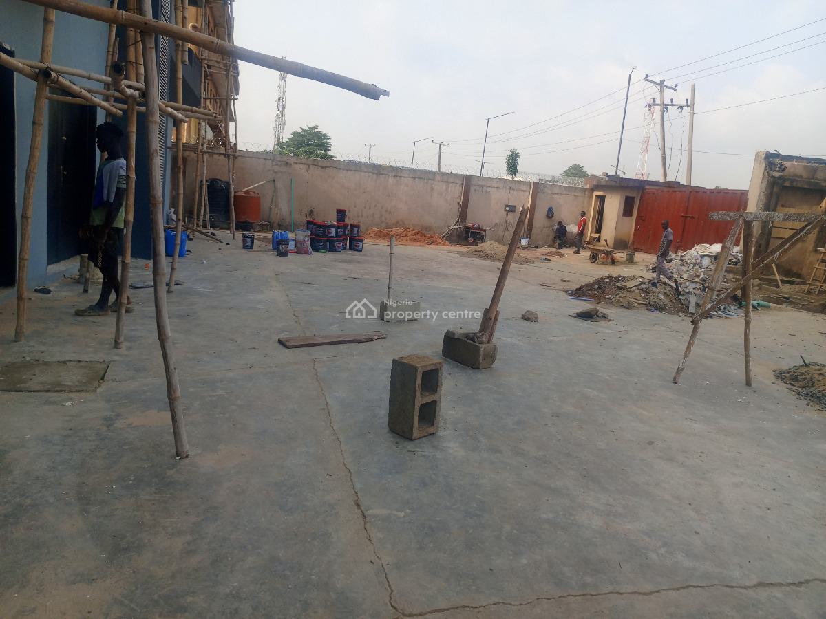 700 Sqm Warehouse & Multiple Office Space Located on Ikeja Oshodi Expr, Ikeja /oshodi Express Way, Ikeja, Lagos, Warehouse for Rent