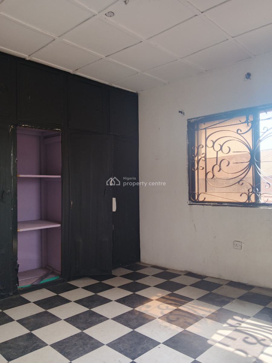 Room Self Contain Available in a Good Area, Makoko Road, Makoko, Yaba, Lagos, Self Contain (single Rooms) for Rent