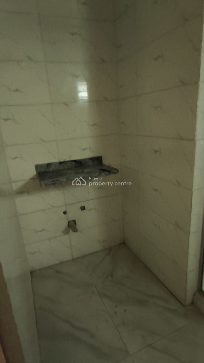 Spacious 3 Bed Flat, Off Spg Ologolo Road Ask Bencom Homes, Lekki, Lagos, Flat / Apartment for Sale