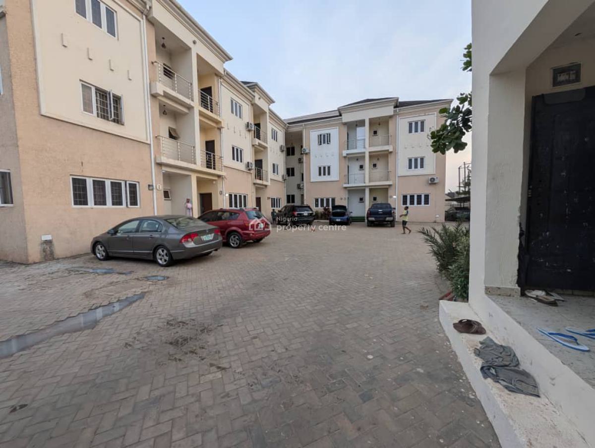 4 Bedrooms Terraced Duplex with Bq, Igho Titus Okon Crescent, Jahi, Abuja, Terraced Duplex for Rent