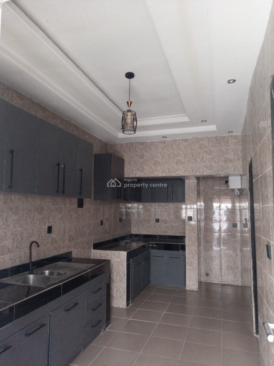 3bedroom Flat / Apartment All Rooms Ensuite, Beside Thomas Estate, Ajah, Lagos, Flat / Apartment for Rent