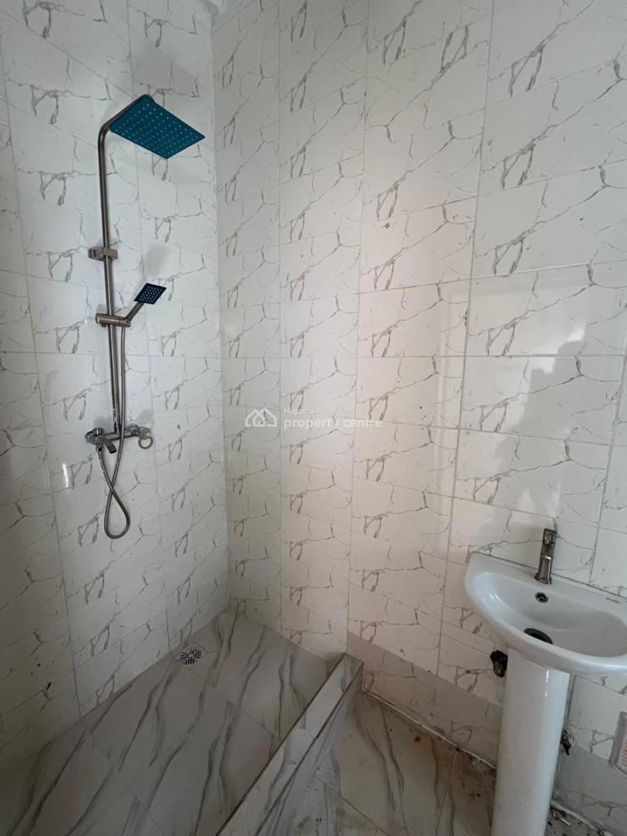 a Mini Duplex with 3rooms and 3 Toilets, Lekki Phase 1, Lekki, Lagos, House for Rent