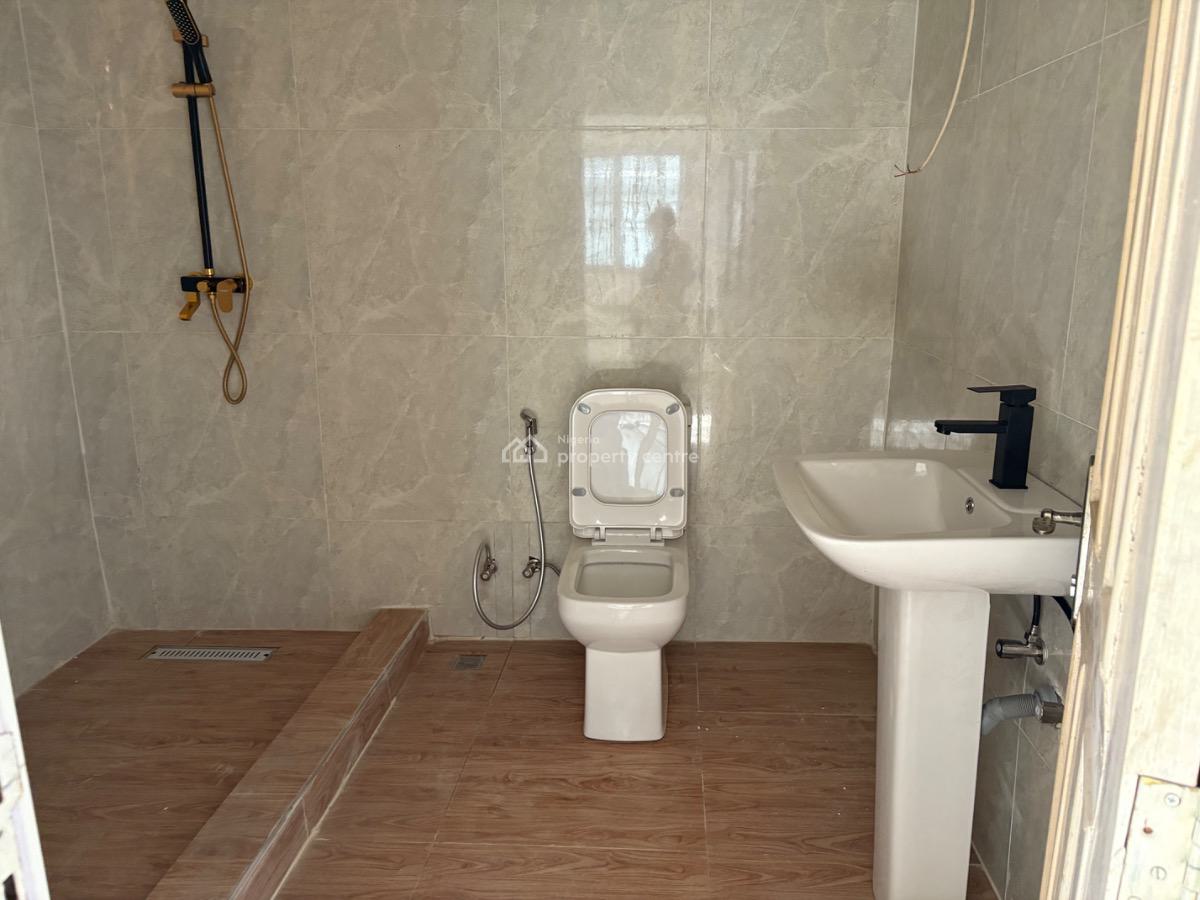 Very Neat Big 2bedroom Flat in a Serene Environment, Maitama, Maitama District, Abuja, Flat / Apartment for Rent