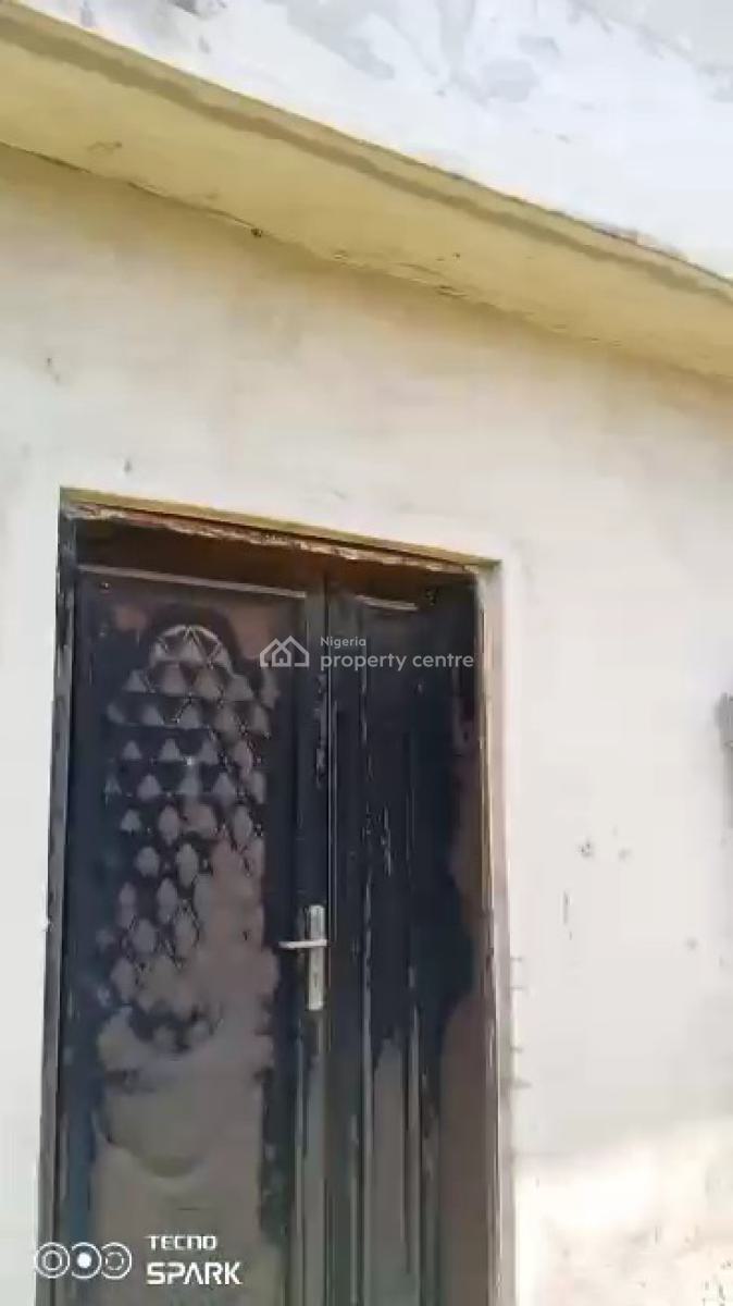 4bedroom Duplex with 2units of 3bedroom Flat Available in Decent Area, Baiyeku, Igbogbo, Ikorodu, Lagos, House for Sale